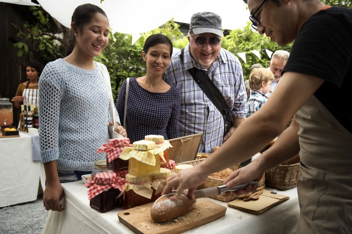 https://www.rawpixel.com/image/111902/premium-photo-image-farming-business-catering